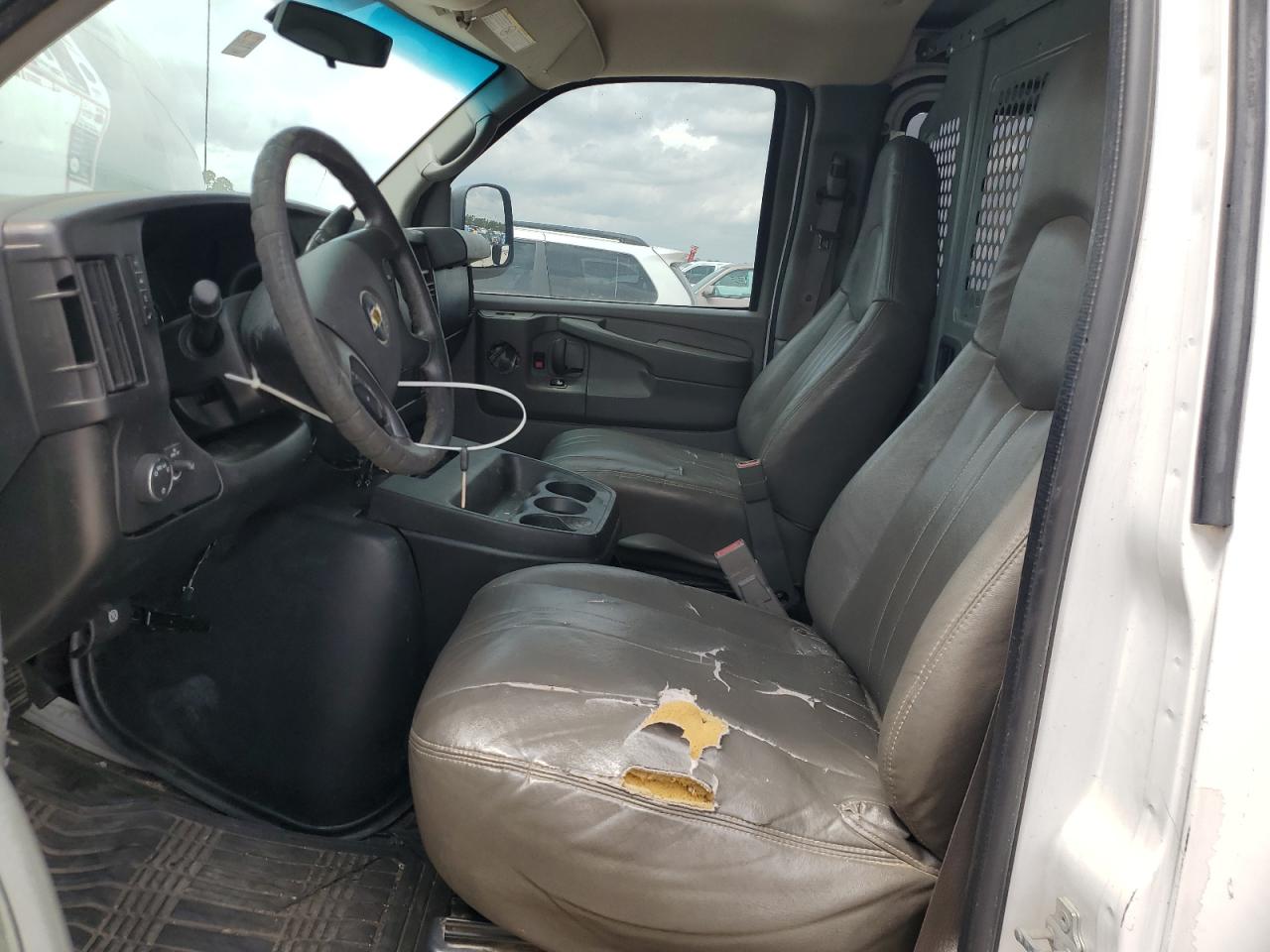 2015 Chevrolet Express G2500 VIN: 1GCWGGCF3F1113541 Lot: 54908725