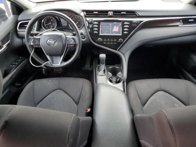  TOYOTA CAMRY 2018 Srebrny