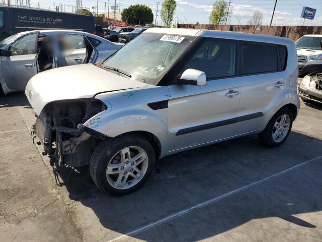 2011 Kia Soul +