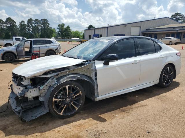  TOYOTA CAMRY 2019 Белый