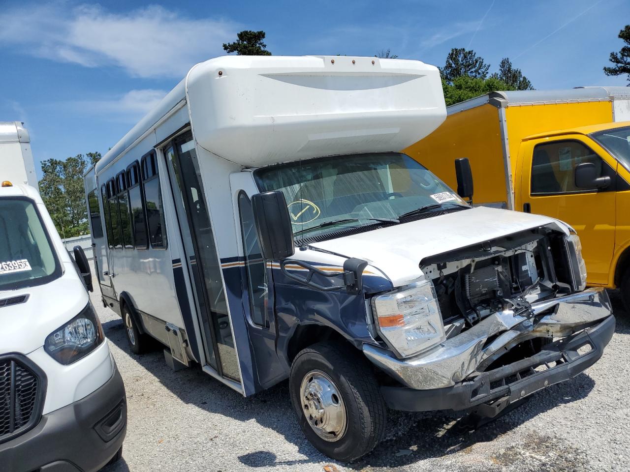 Loganville, GA에서 판매 중인 2017 Ford Econoline E450 Super Duty Cutaway Van - Front End