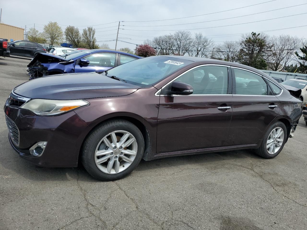 Moraine, OH에서 판매 중인 2014 Toyota Avalon Base - Rear End