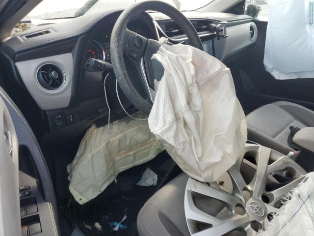  TOYOTA COROLLA 2018 Srebrny