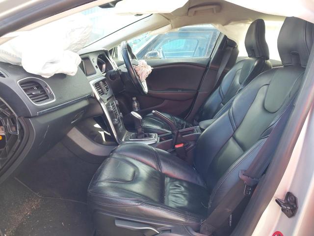 2013 VOLVO V40 SE D2