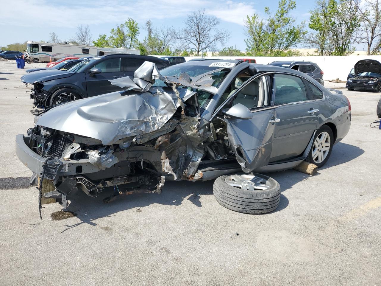 2007 Chevrolet Impala Ltz for Sale in Bridgeton, MO - Front End