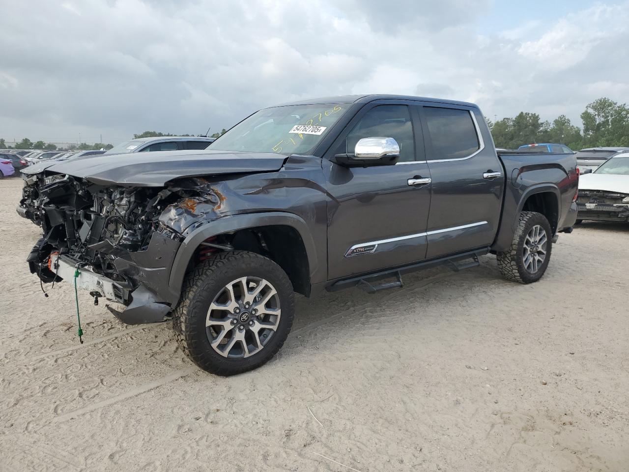2025 Toyota Tundra Crewmax Platinum на продаже в Houston, TX - Front End