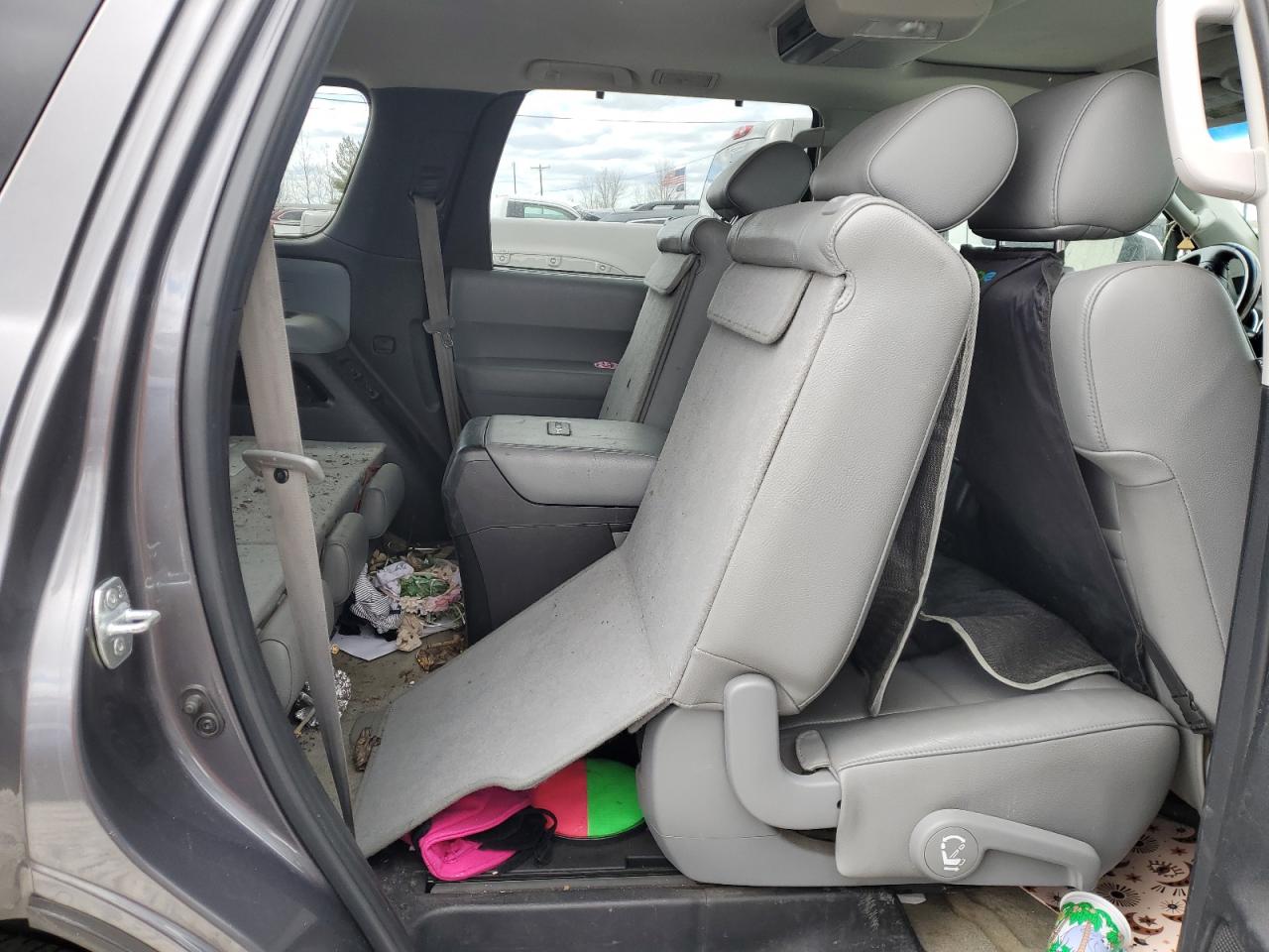 2011 Toyota Sequoia Platinum VIN: 5TDDY5G13BS047190 Lot: 52078195