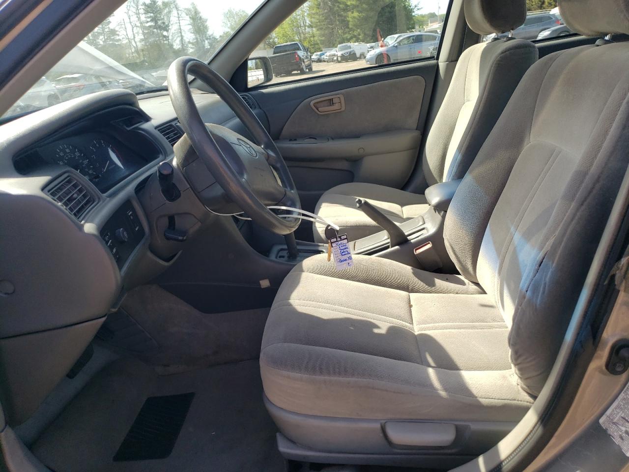 2000 Toyota Camry Ce VIN: 4T1BG22K8YU000715 Lot: 54801375
