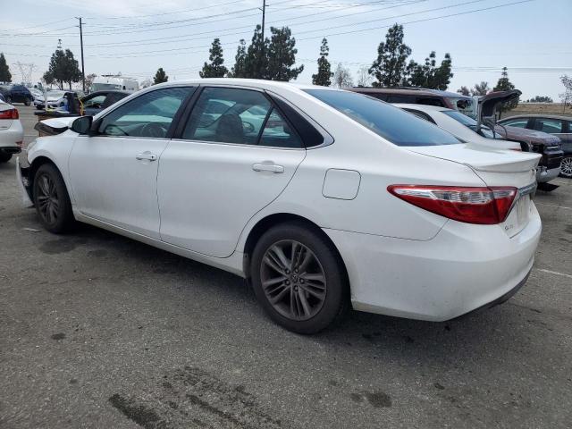  TOYOTA CAMRY 2016 Белый