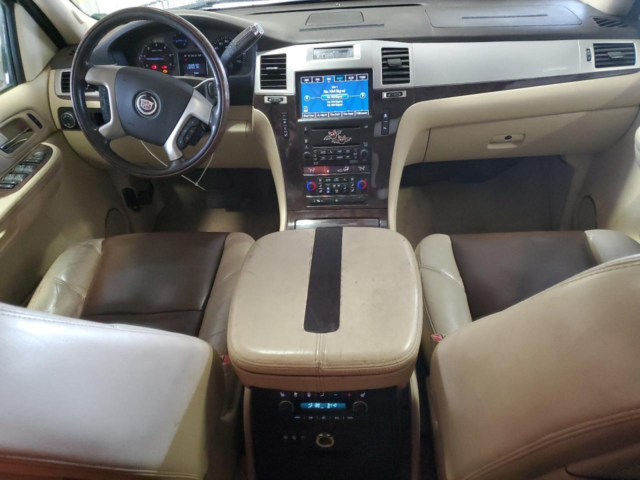 2007 Cadillac Escalade Luxury VIN: 1GYFK638X7R140856 Lot: 54491655