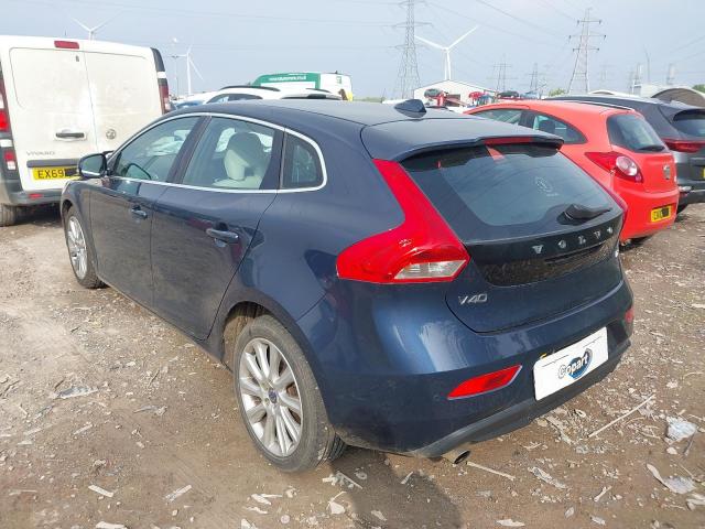 2014 VOLVO V40 SE LUX