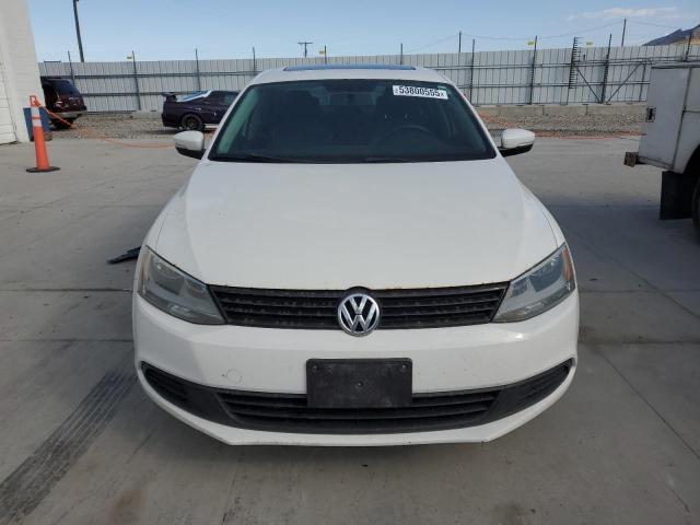  VOLKSWAGEN JETTA 2012 Белый