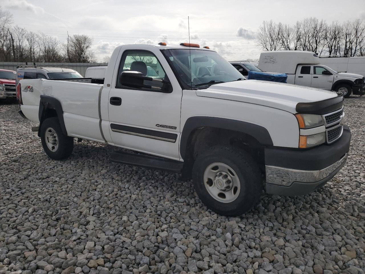2005 Chevrolet Silverado - Image 4