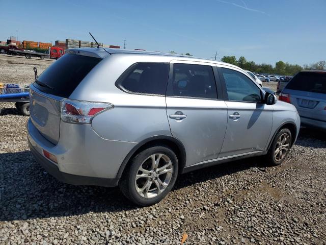  MITSUBISHI OUTLANDER 2015 Сріблястий