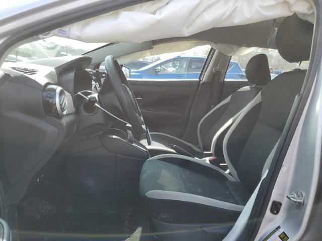  NISSAN VERSA 2021 Srebrny