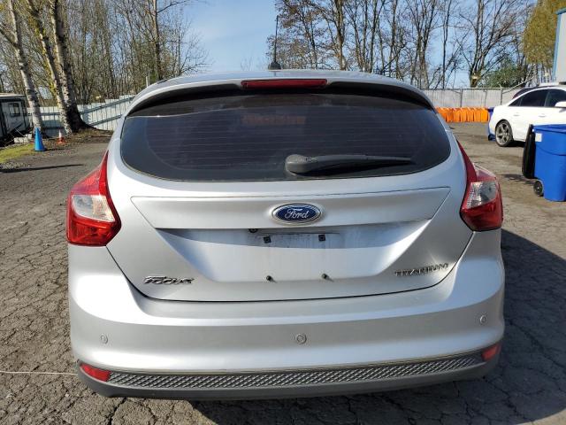  FORD FOCUS 2013 Серебристый