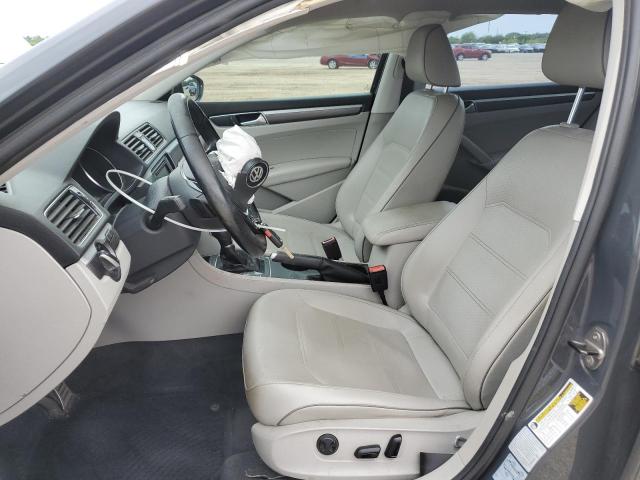  VOLKSWAGEN PASSAT 2017 Szary