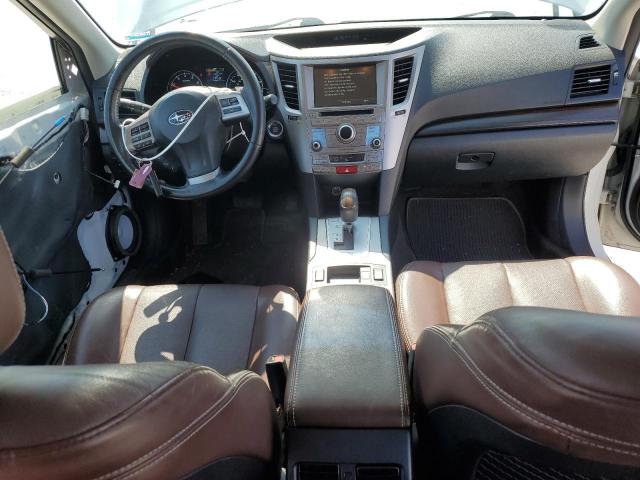 Parquets SUBARU OUTBACK 2013 Biały