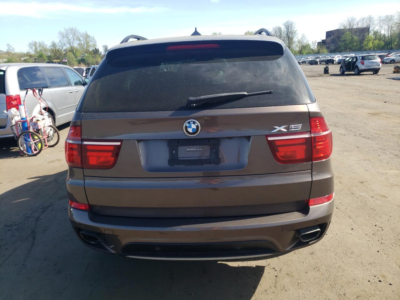 2011 BMW X5 xDrive50I VIN: 5UXZV8C53BL417868 Lot: 55095935