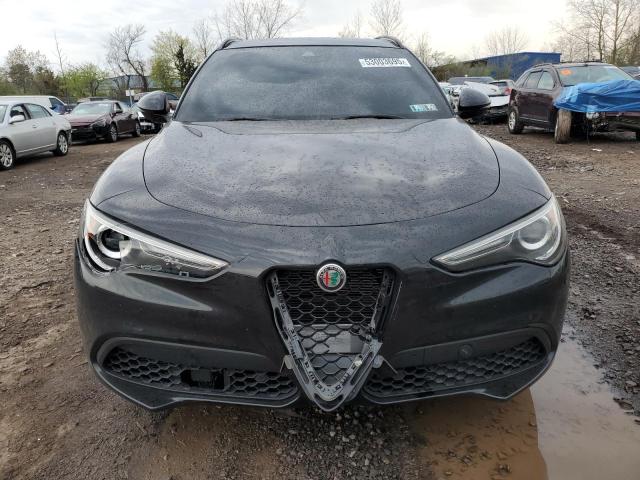  ALFA ROMEO STELVIO 2022 Black