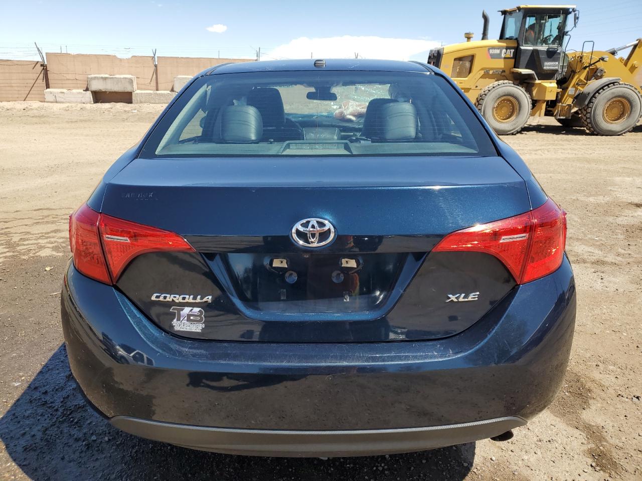 2018 Toyota Corolla L VIN: 5YFBURHE1JP801402 Lot: 54547975