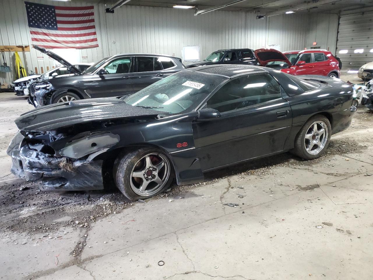 2001 Chevrolet Camaro Z28 продається в Franklin, WI - Front End