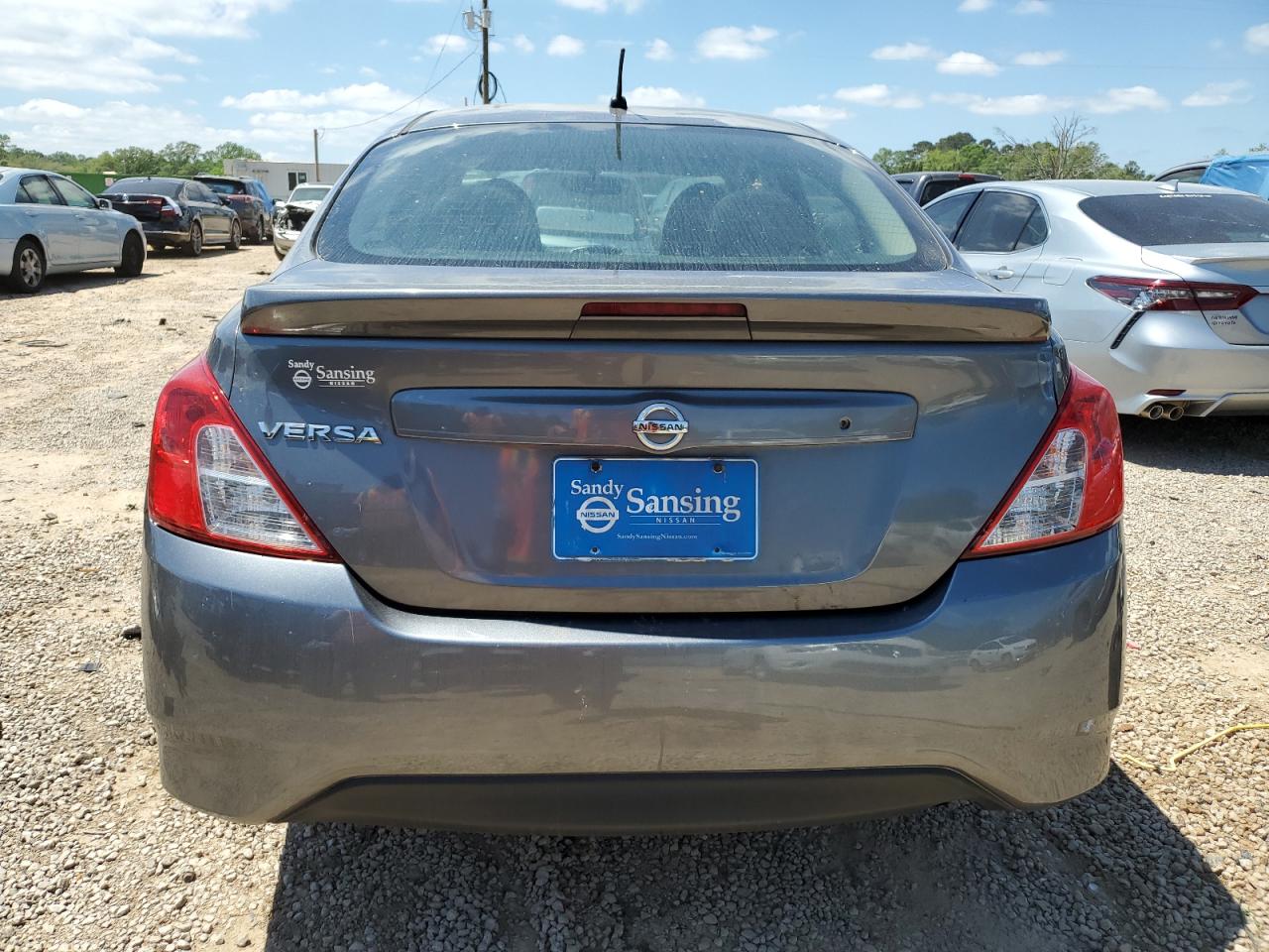 3n1cn7ap4hl902056 3N1CN7AP4HL902056 2017 Nissan Versa S
