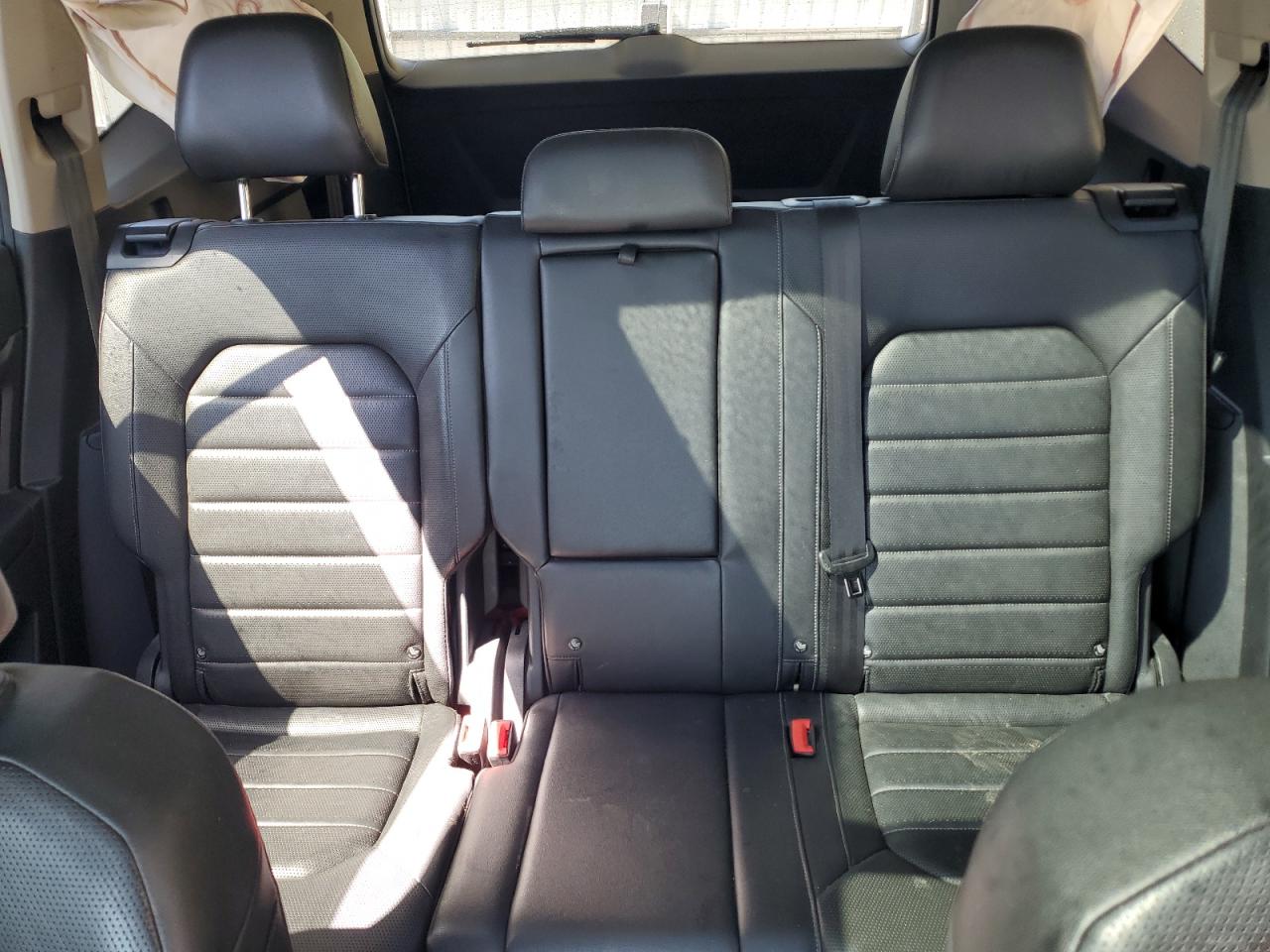 2019 Volkswagen Atlas Sel Premium VIN: 1V2NR2CA2KC551266 Lot: 53050755