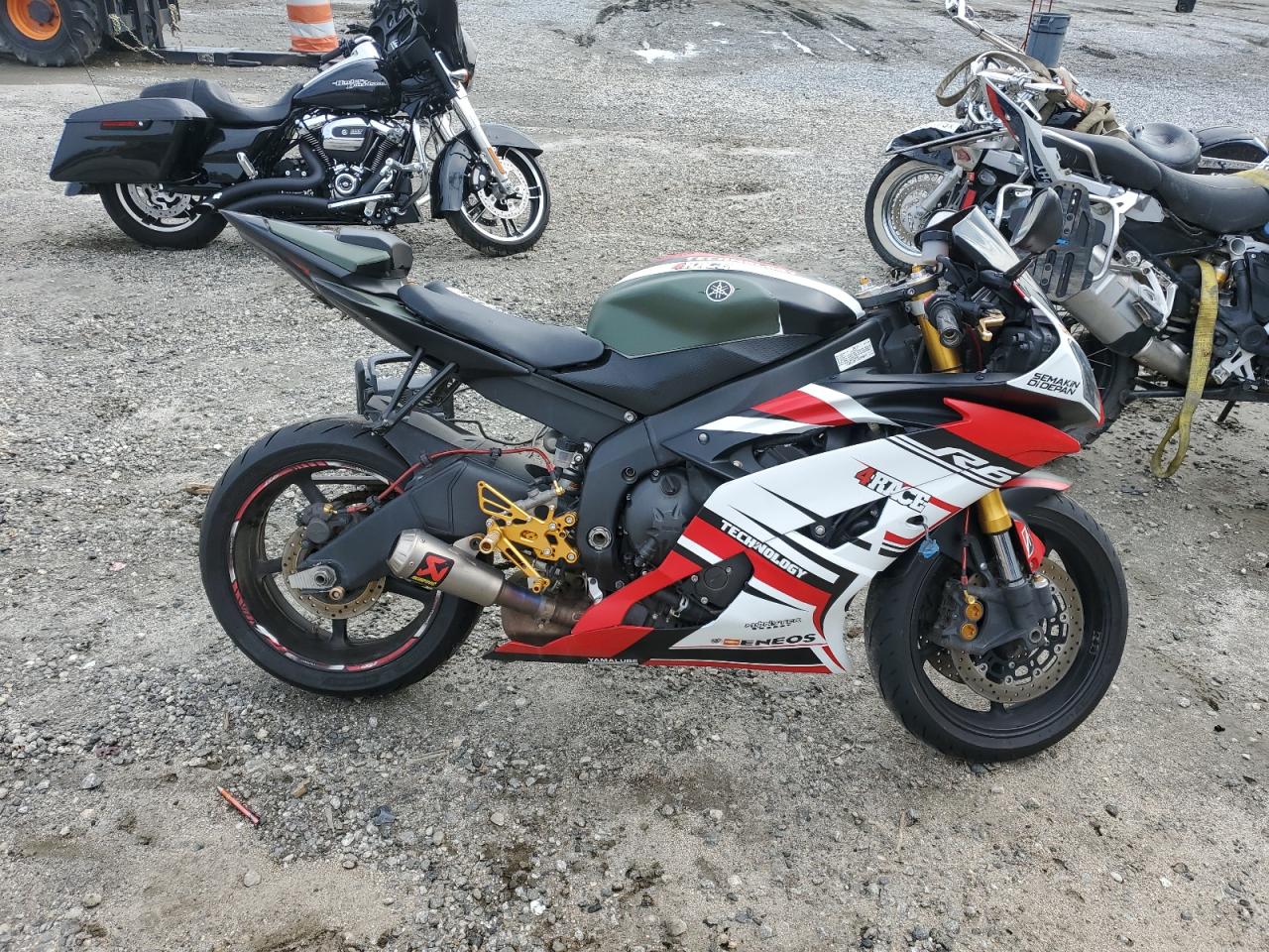 2012 Yamaha Yzfr6 for Sale in Spartanburg, SC - Side