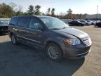 2015 Chrysler Town & Country Touring L за продажба в Exeter, RI - Side