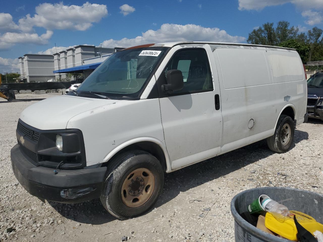 Opa Locka, FL에서 판매 중인 2007 Chevrolet Express G3500 - Minor Dent/Scratches