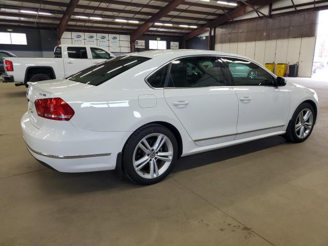 Седаны VOLKSWAGEN PASSAT 2014 Белый