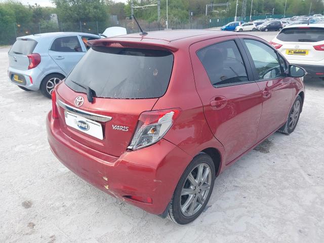 2011 TOYOTA YARIS SR V