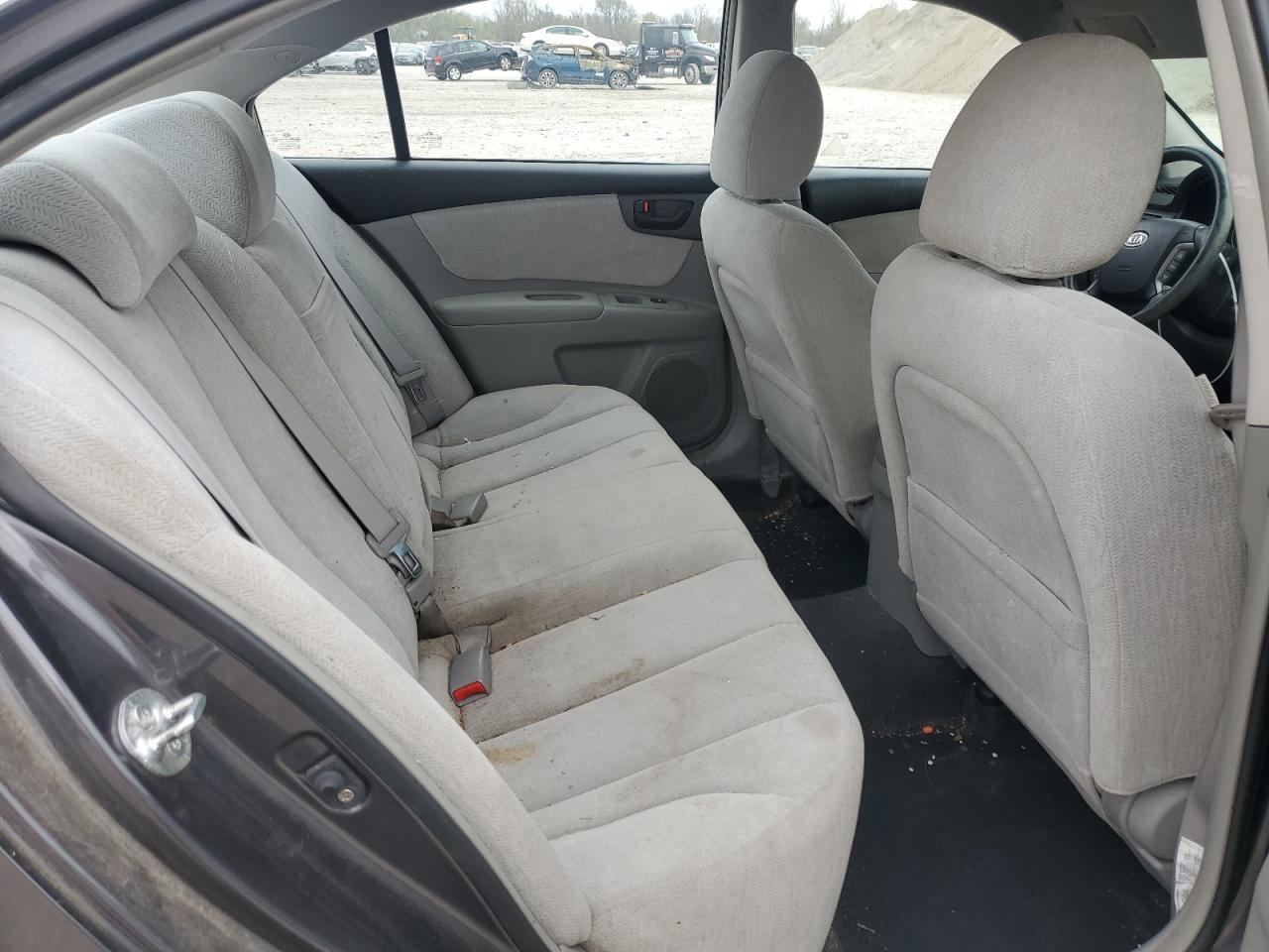 2008 Kia Optima Lx VIN: KNAGE123285226887 Lot: 52604405