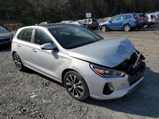  HYUNDAI ELANTRA 2018 Srebrny