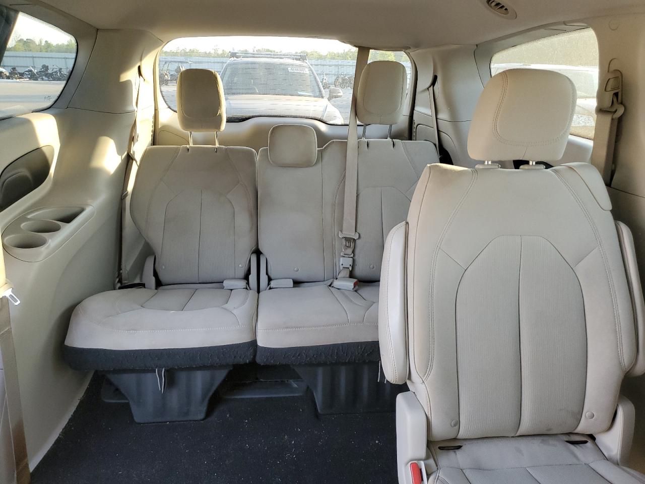 2c4rc1cg7hr638230 2C4RC1CG7HR638230 2017 Chrysler Pacifica Lx