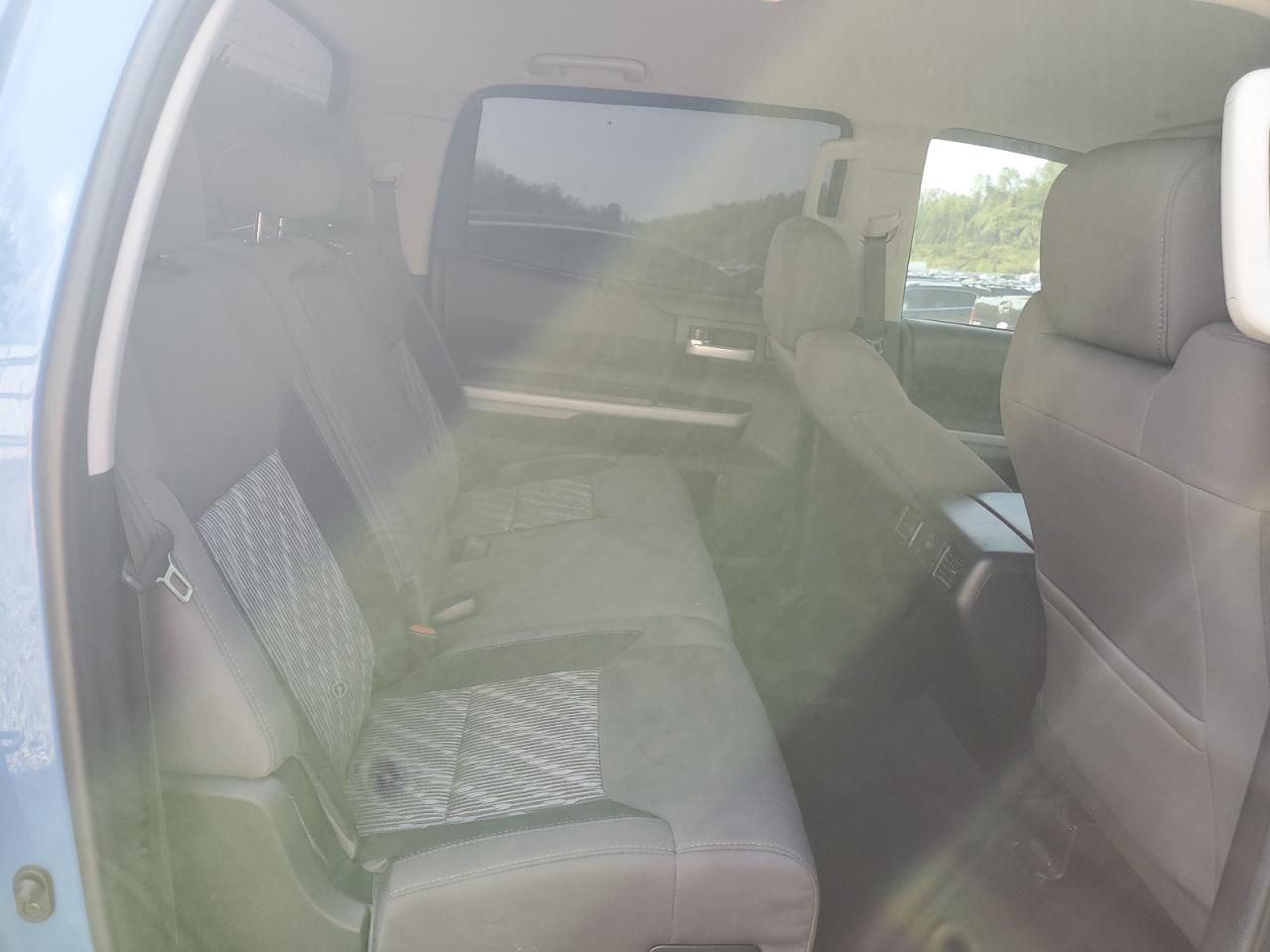2020 Toyota Tundra Crewmax Sr5 VIN: 5TFDY5F15LX895682 Lot: 53476415