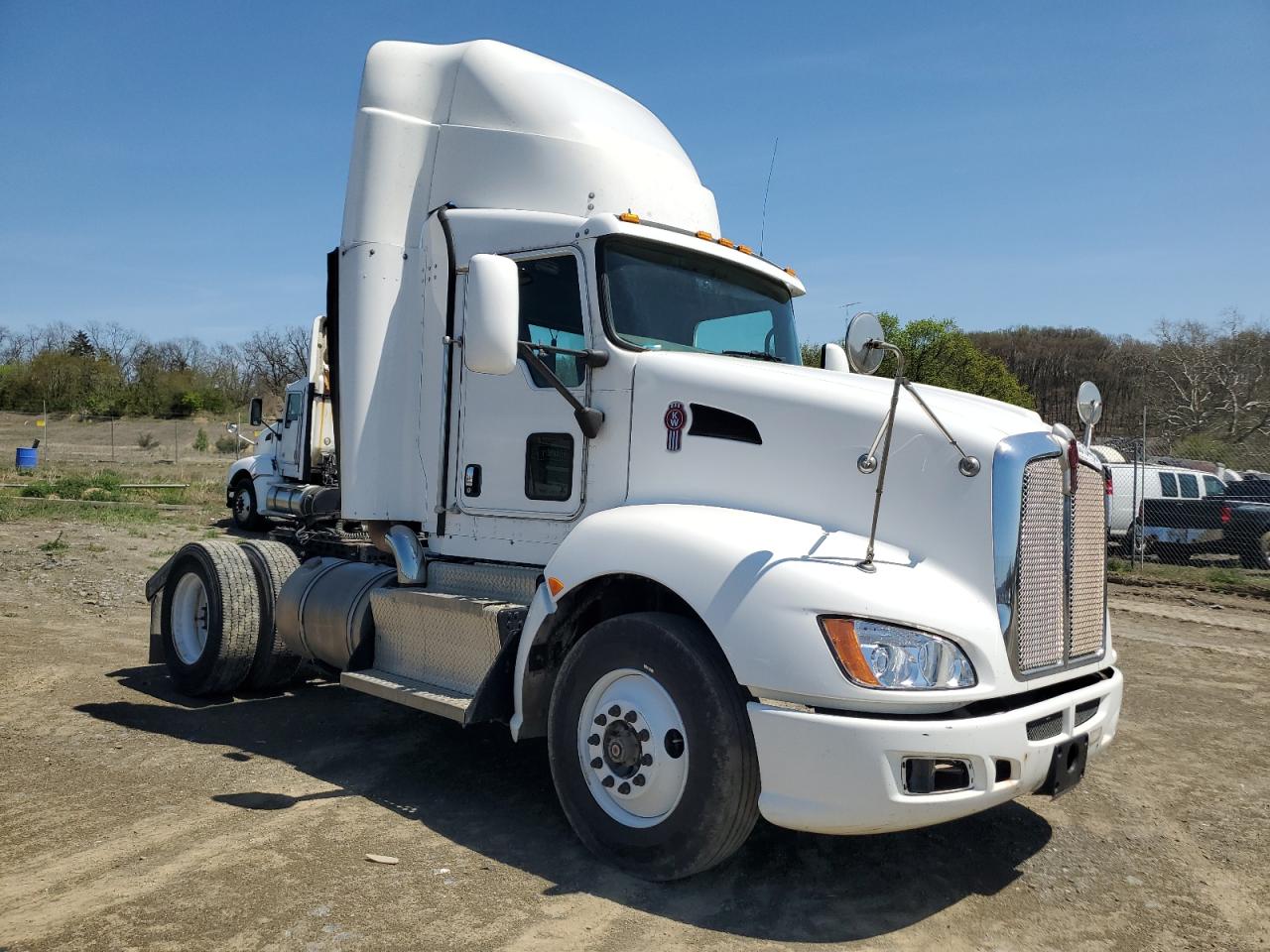 2013 Kenworth T600 Tsemi Truck for Sale in Chambersburg, PA - Normal Wear
