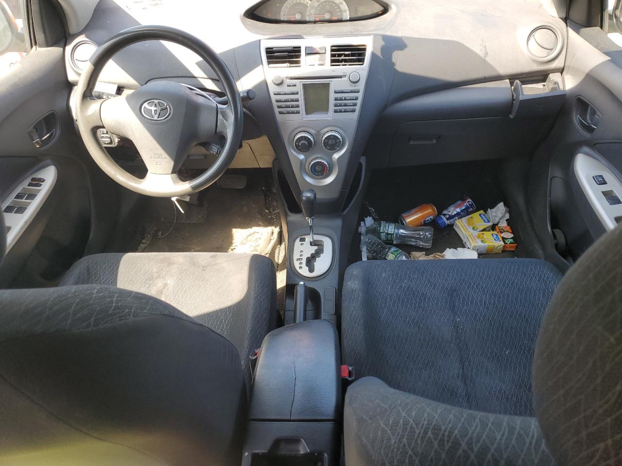 2008 Toyota Yaris VIN: JTDBT923X81257068 Lot: 53285725