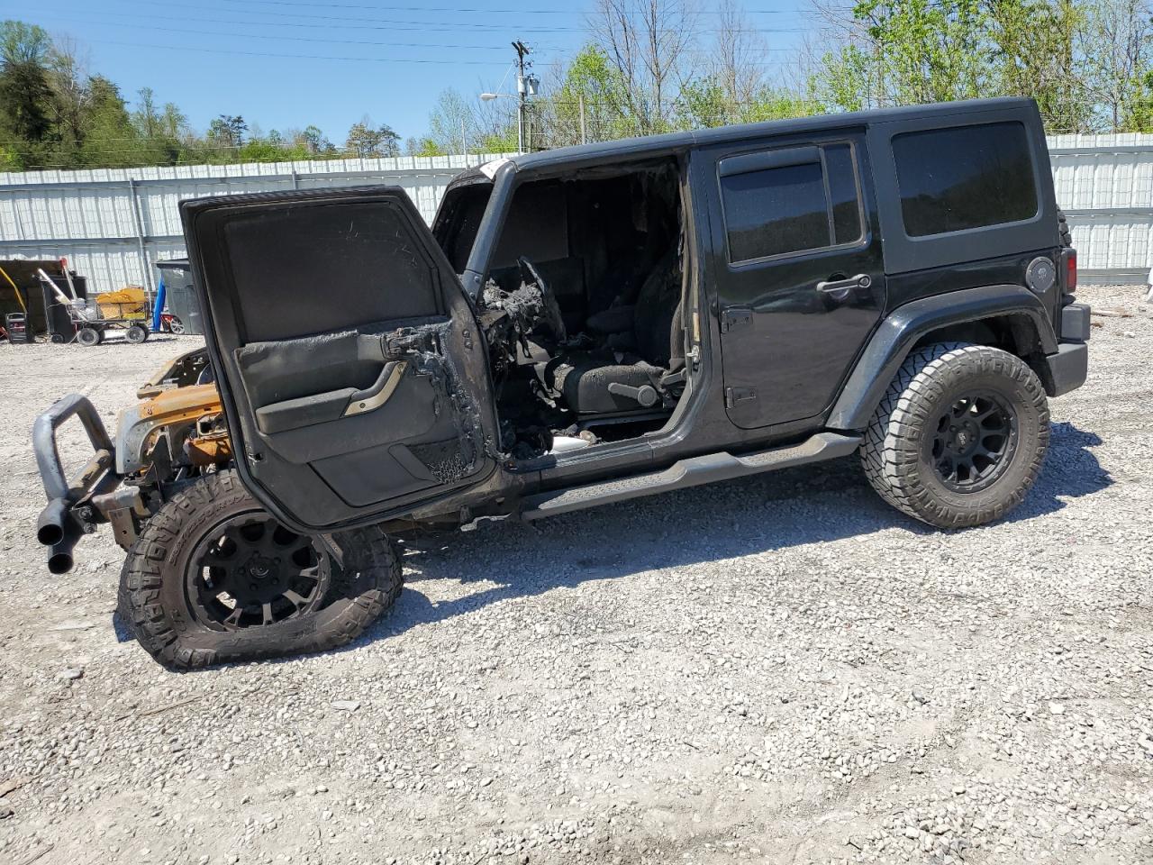 2017 Jeep Wrangler Unlimited Sahara for Sale in Hurricane, WV - Burn - Engine