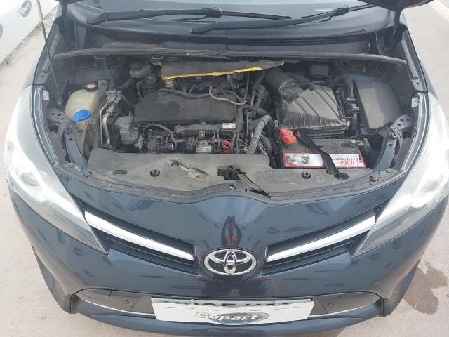 2015 TOYOTA VERSO TREN