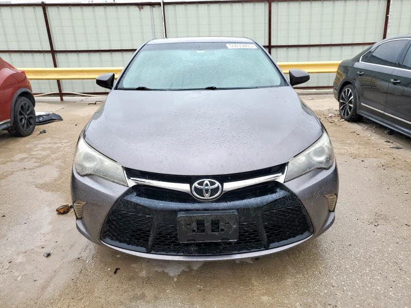 TOYOTA CAMRY 2017 Серый