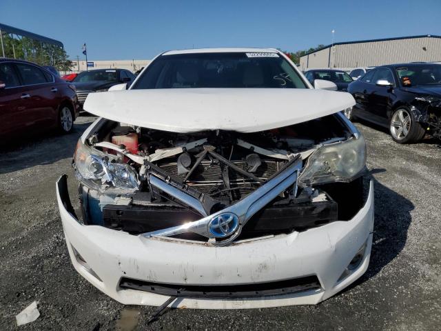  TOYOTA CAMRY 2014 Biały