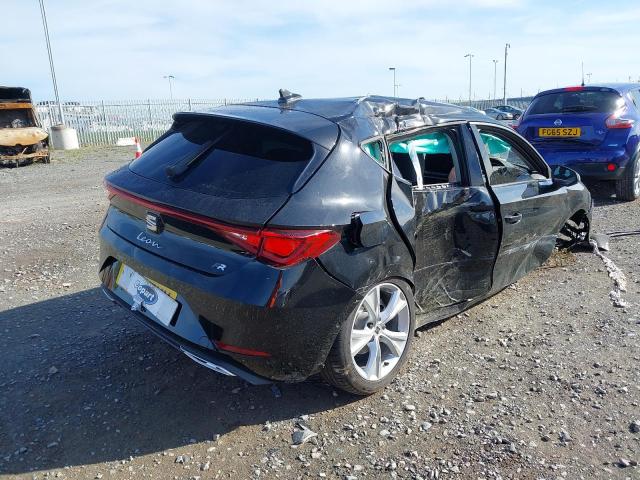 2025 SEAT LEON FR TS