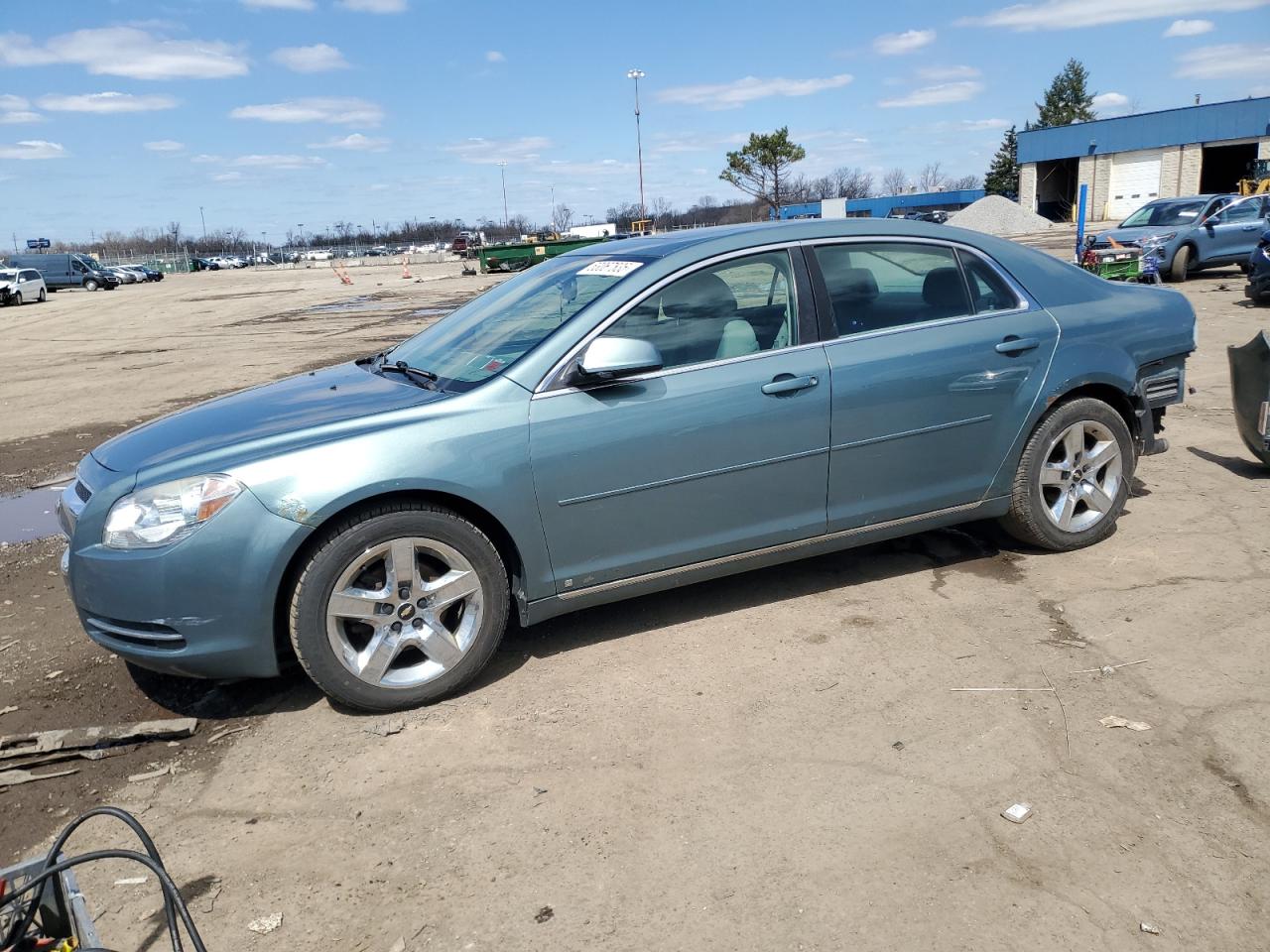 2009 Chevrolet Malibu 1Lt for Sale in Woodhaven, MI - Rear End