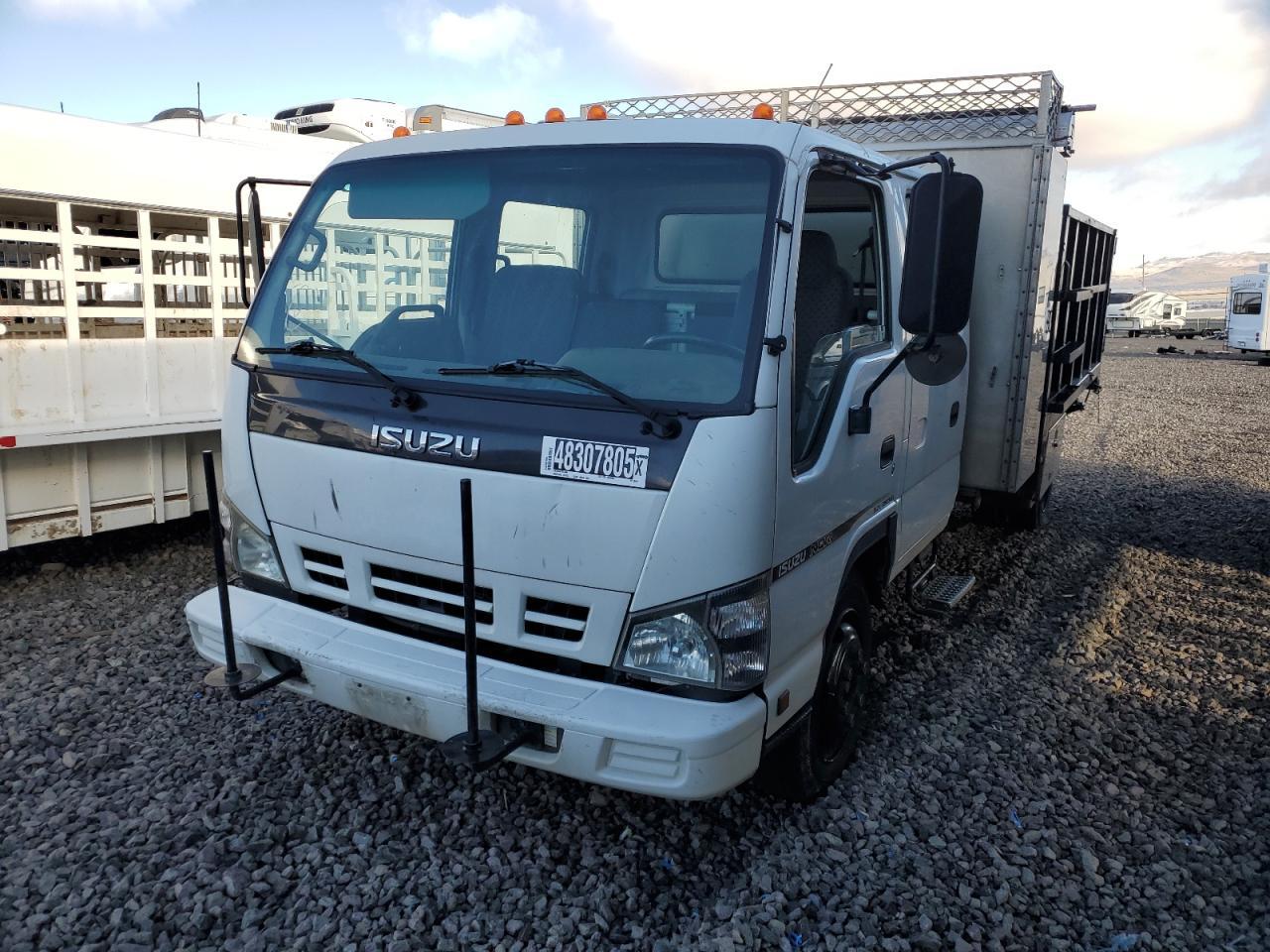 2007 Isuzu Nqr for Sale in Reno, NV - Minor Dent/Scratches