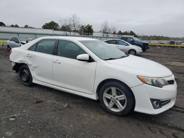  TOYOTA CAMRY 2012 Белый