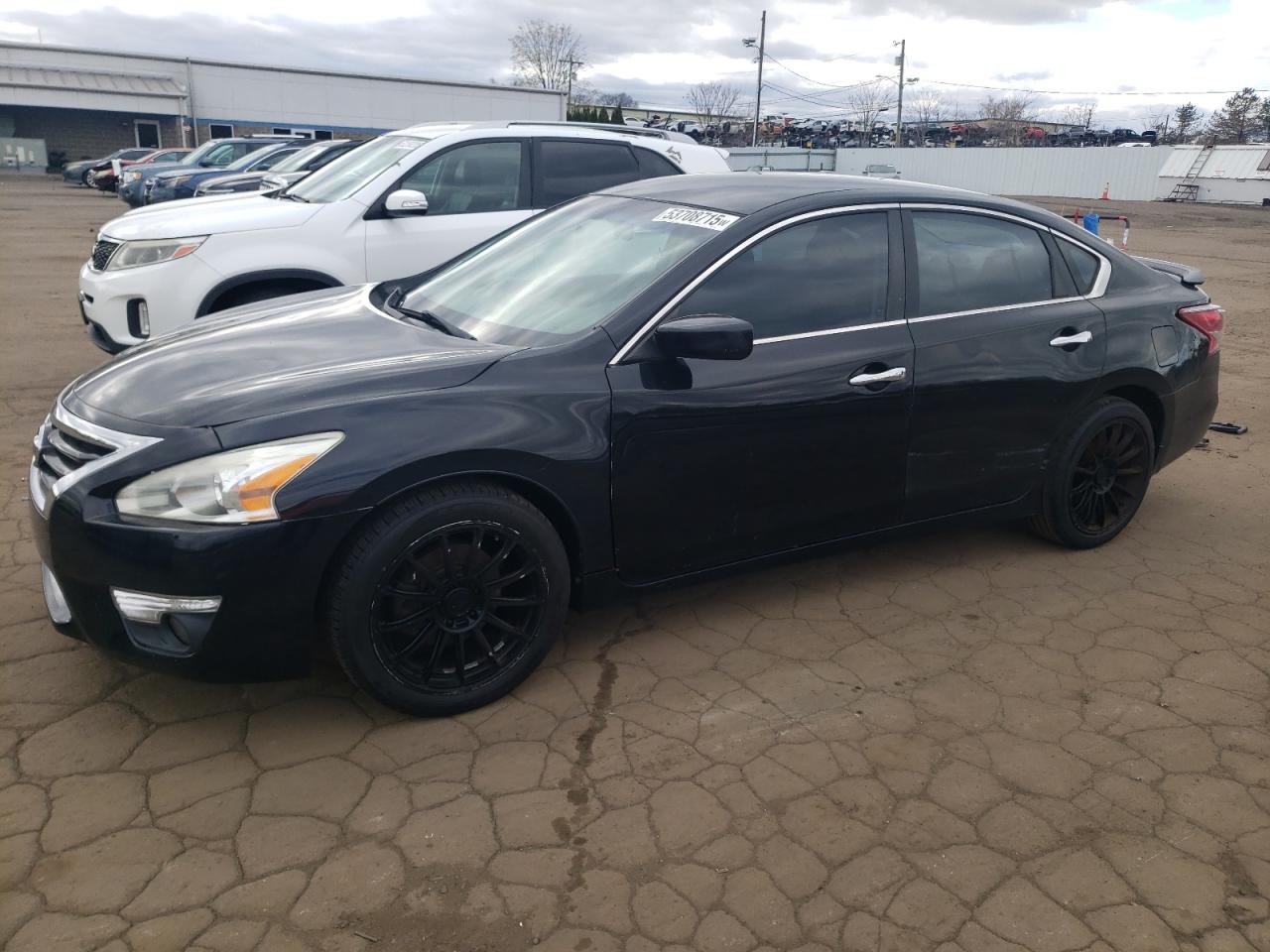 2014 Nissan Altima 2.5 იყიდება New Britain-ში, CT - Side