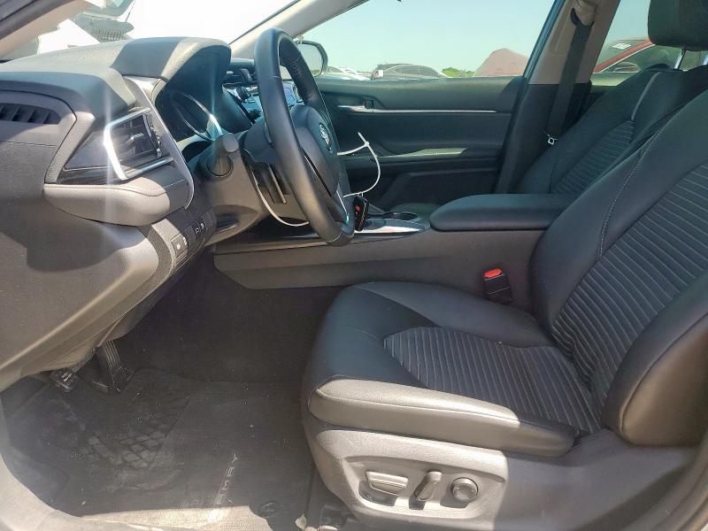  TOYOTA CAMRY 2018 Сріблястий