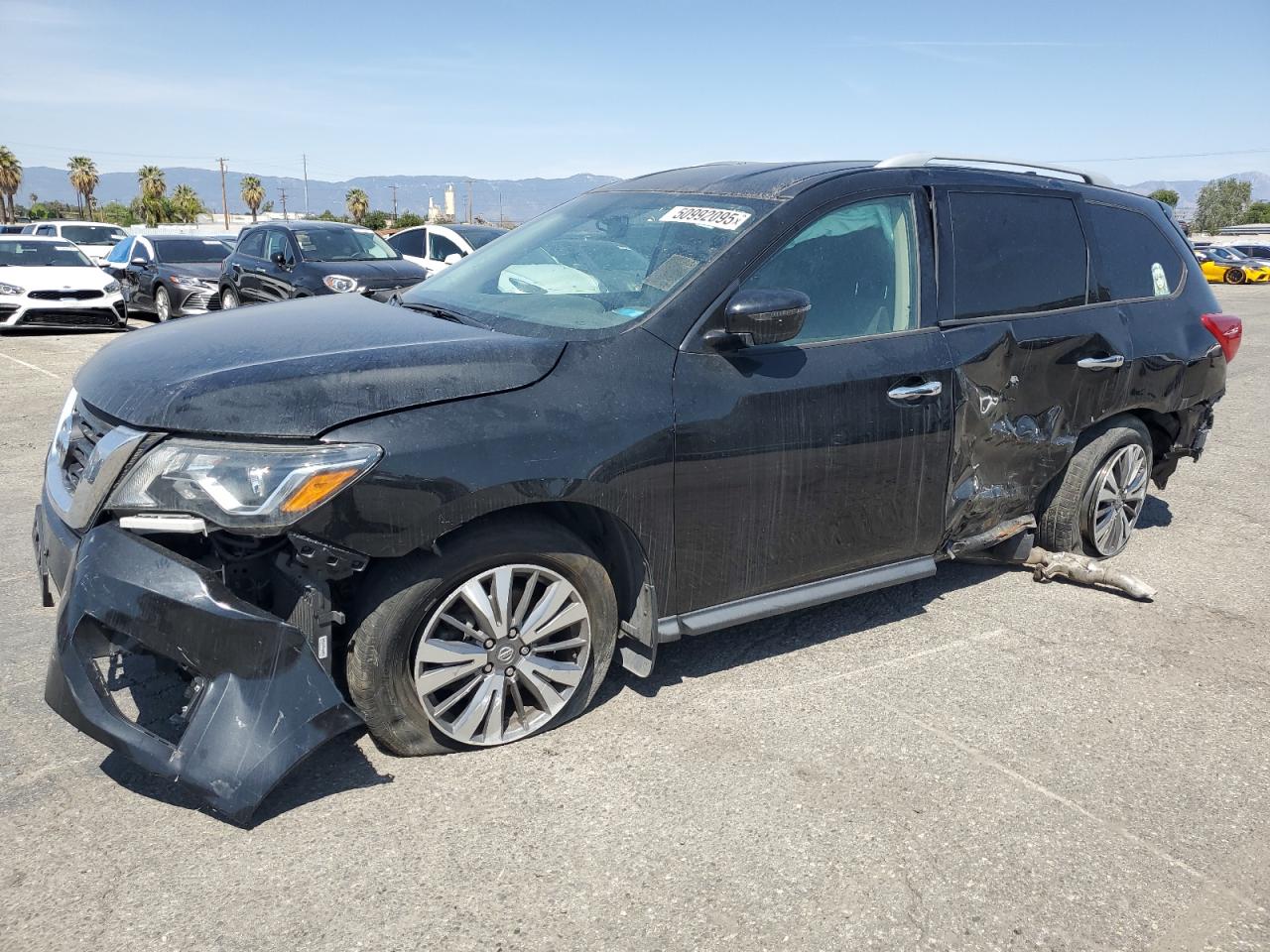 2020 Nissan Pathfinder Sv for Sale in Colton, CA - All Over
